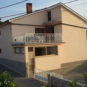 Neda Apartment